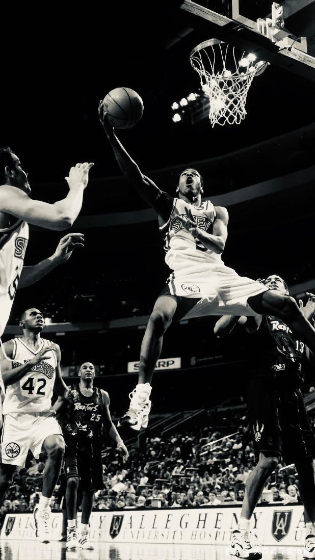 半场战报：云达不莱梅1-0科隆，马尔科-弗里德尔建功（半场战况：云达不莱梅1-0领先科隆，马尔科-弗里德尔破门）