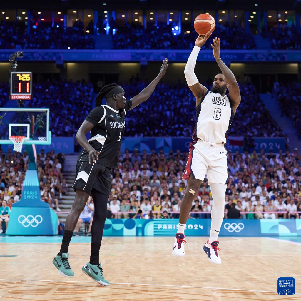 队记：克林根今天未参加完整训练，罗威已经开始恢复训练（随队记者：克林根今日未全程合练，罗威已开启康复训练）