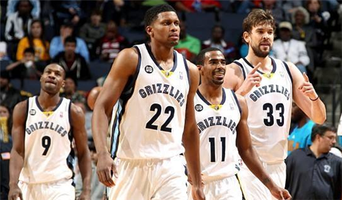 马特乌斯：施洛特贝克去其他队能赚更多，但多特的前景非常棒（马特乌斯：施洛特贝克去别队收入更高，但多特的未来更亮眼）